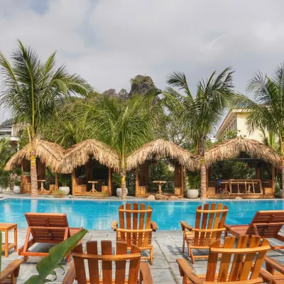 The Luna Tam Coc Hostel - Bar & Pool Hotels near Tam Coc Cave