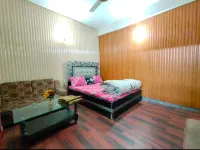 Alzahir Guesthouse & Hotel Bharakahu โรงแรมในอิสลามาบัด