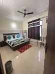 Hotel Paradise Inn