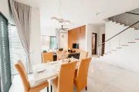 Bayu Ferringhi Seaview PrivatePool Fun Villa/15Pax โรงแรมใน