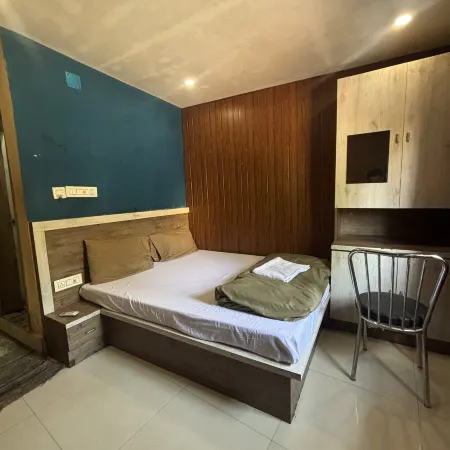 Hotel Tuk Tuk Palace
