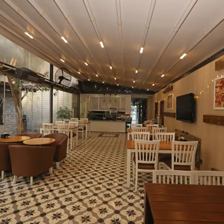Mezzo Hotel Отели рядом с достопримечательностью «Кадыкёй»