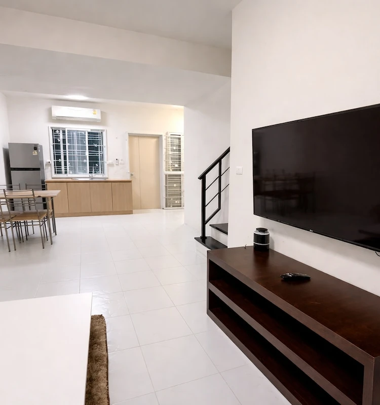 รูปภาพของบ้าน 3 ห้องนอน | ใกล้สนามบินสุวรรณภูมิ | อนุญาตให้นำสัตว์เลี้ยงเข้าพักได้