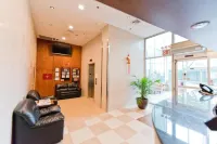 Dynasty Hotel and Suites New York LaGuardia Hotel - С тренажерным залом