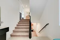 Near Strip •Beautiful 6BR8 Beds•New Furniture - Villas