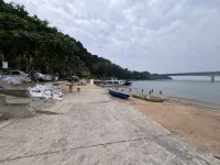 Riverbank Dungun Guesthouse & Cafe