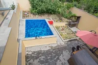 Noah’s sunlight villa hotel