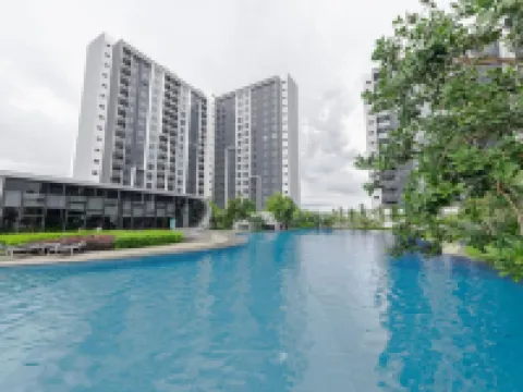 MayaBay Residence SplashMania Gamuda Cove Homestay by Sleepy Bear Hotel di Tanjung Dua Belas