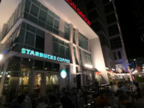 Modern Seaview 2Br Duplex High Floor Heart of George Town 73A