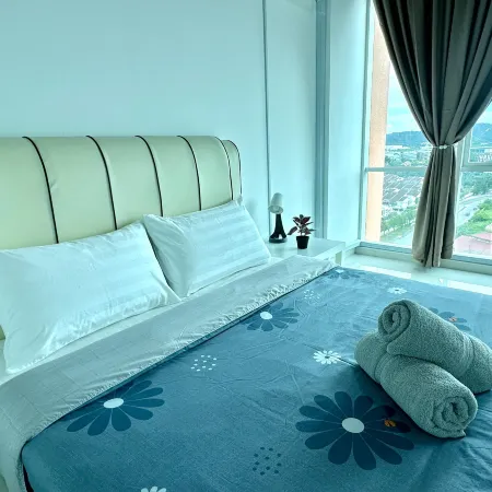 Setia Tri-Suite(3) by Homey Planet