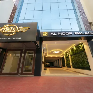AL NOOR PALACE BUSINESS CLASS HOTEL Отели рядом с достопримечательностью «Форт Музей»