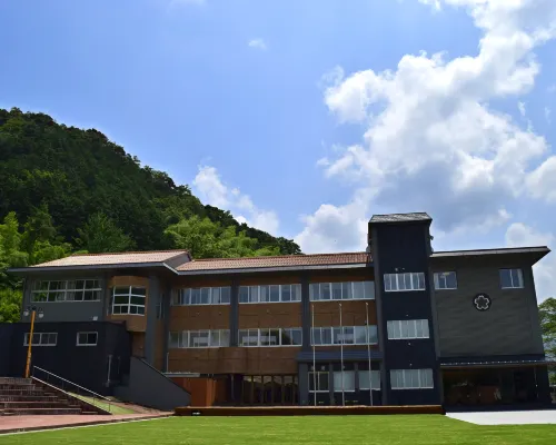 OOE VALLEY STAY 八頭町のホテル