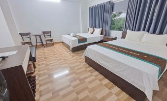 FAMILY TRANSIT HOTEL AIRPORT