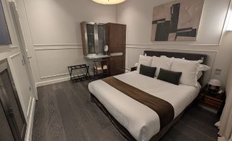 Hotel DU Palais Bourbon