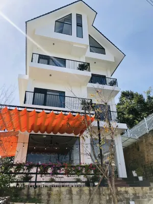 Nang's Villa & Coffee Hotels in 