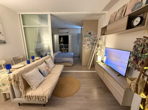 Santorini theme room overlooking sea&mountain