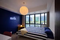 1BR Florence McKinley | Near Venice Mall & BGC - 新規開業