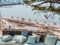 Waterfront Studio Apartment Lustica Bay Hotel a Cartolle