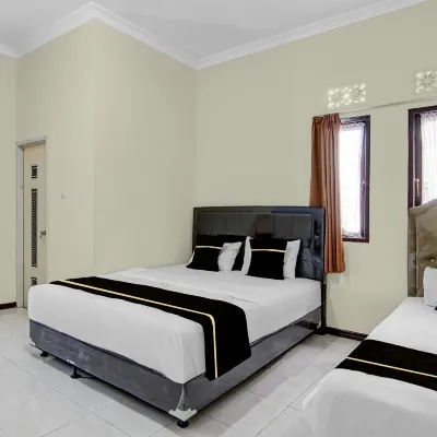 Collection O Gefa Sleep N Go Hotel dekat Alfamart