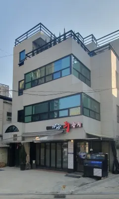 VERANDA11 #Private stay in the heart of Jongno