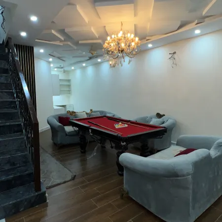 DHA Phase 9 Luxury 3BR, 4 ACs, Home Office, Family Stay