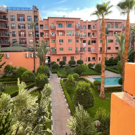 Modern Apartment Steps from Majorelle Garden & Gueliz
