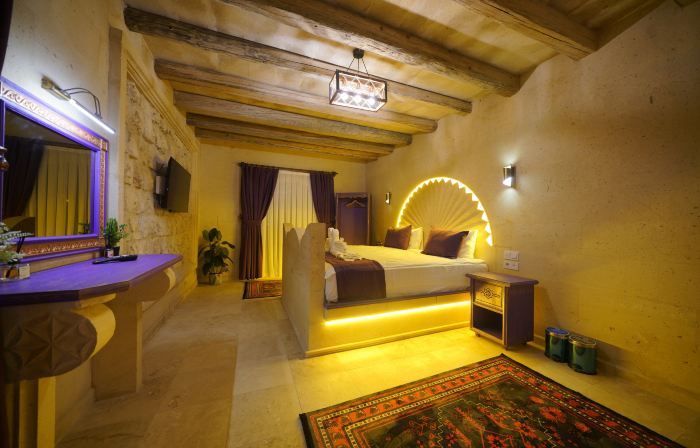 Uçhisar Palace İn Cappadocia