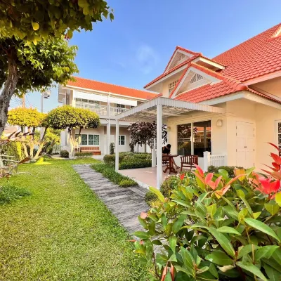 Bann Sansook Hotels near Chiang Mai Intl. Airport