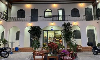 Long Van Hotel