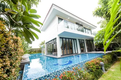 The Ocean Suites