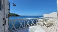 "COVE KAWANA" Shabby Chic Izu Ocean Front Villa