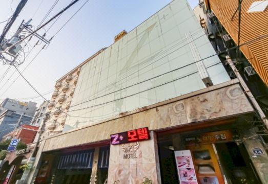부산 대연동 Z 모텔의 모던한 외관