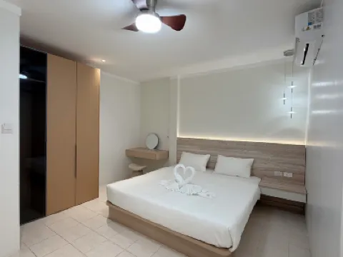 Beds Patong Hotels near Central (PATONG)