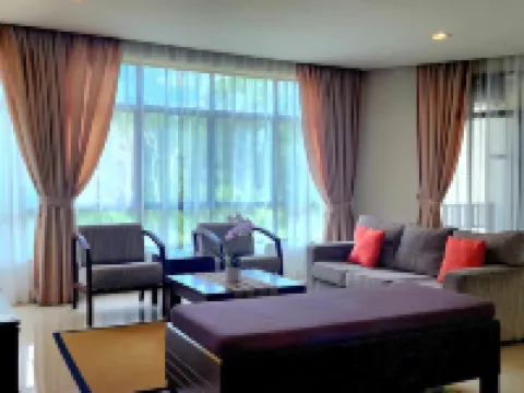 SAMSURIA BEACH SUITE APARTMENTS Hotels in Balok