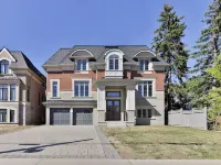Modern. Bright. Brand New central North York home 토론토 호텔