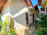 Views Backpackers Hostel Hotels in Nong Khiaw