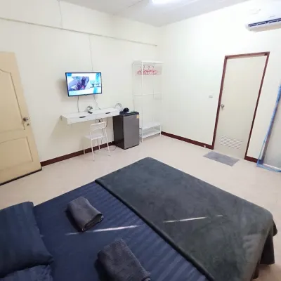 Thitikarn Apartment Hotels near Samrong BTS Station