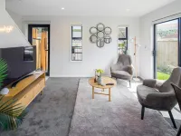 Your Home for Night or a Month! Hotels in Lower Hutt