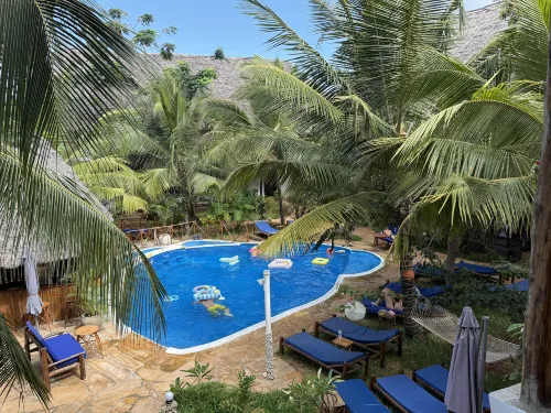 Oasis Nungwi