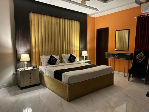 Palm Tree Suites
