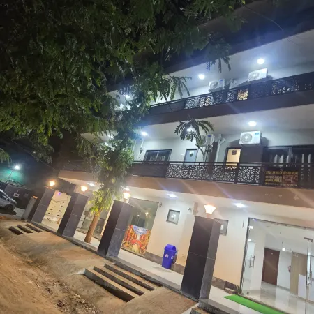 Star Residency Studio room near Medanta Hospital