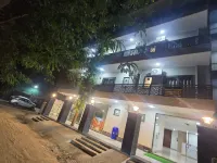 Star Residency Studio room near Medanta Hospital - New