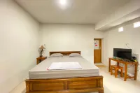 OYO 95374 Omah Ngentak Family Guest House - 3 Sao