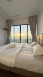 The "T" Residence Sunset Sea View Unit - 停車場
