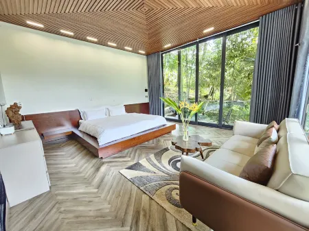 Lake House