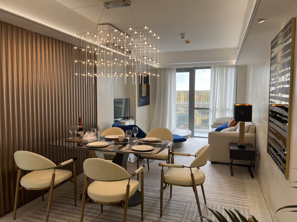 Lux Penhouse 2BR Cross City of Dreams OKADA  SOLAIRE MOA Airports Hotels in Paranaque