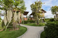 Mom Tik Camp Hotel Hotels in 