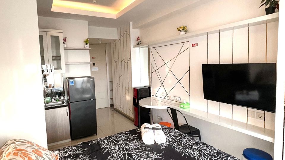 PakuwonMall Apartment @Anderson Studio By B&B Host