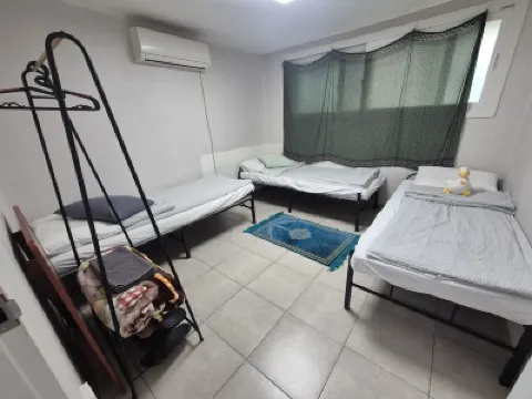 Itaewon Duck Duck Share House Hotels near Itaewon-dong