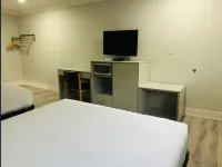 Motel 6 Cornwall, ON